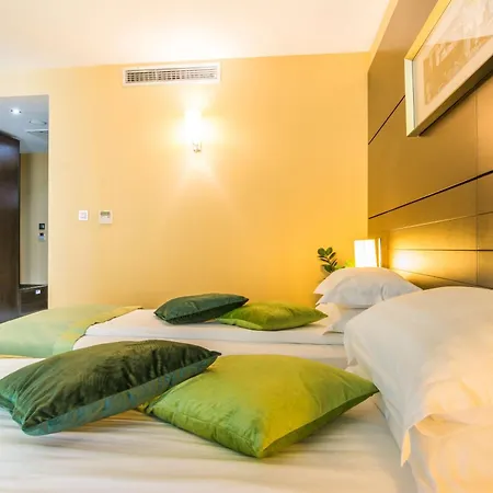 Ξενοδοχείο Western Olives - Free Pool & Parking